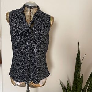 Anne Klein Sleeveless Navy Neck Tie Blouse Size 8